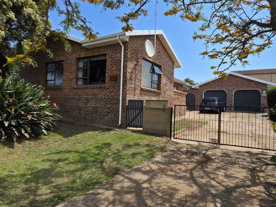 3 Bedroom Property for Sale in Wavecrest Eastern Cape